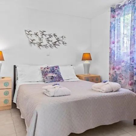 Platanos Holiday home *