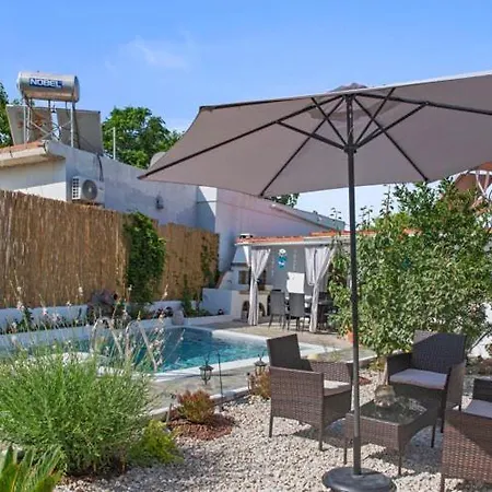 Holiday home Platanos Haraki