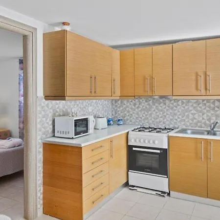 Platanos Holiday home