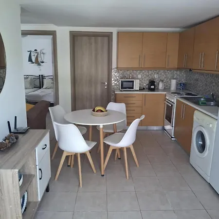 Holiday home Platanos